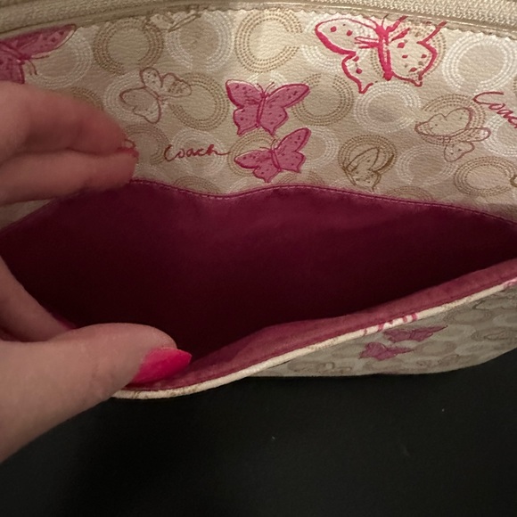 Coach IPad/Tablet Media Canvas Leather Soft Case - Picture 5 of 9